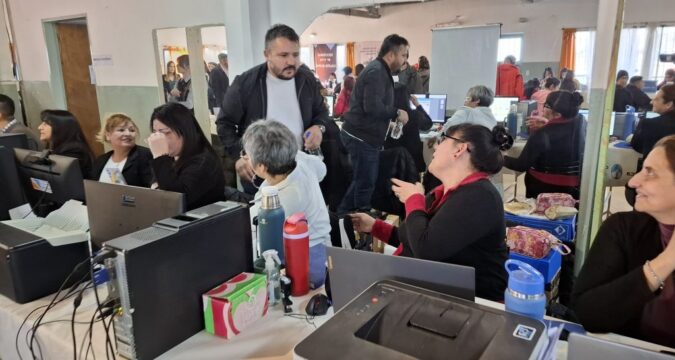 Carrizo se reunió con vecinos en el Más Gestión del barrio Perito Moreno