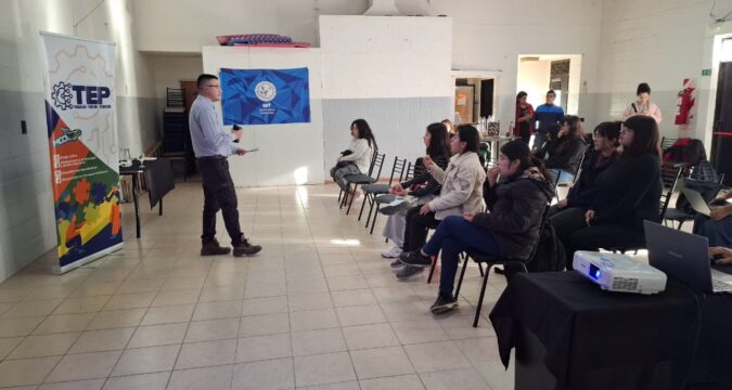 Mentorías profesionales para jóvenes en el barrio Nuevos Pobladores