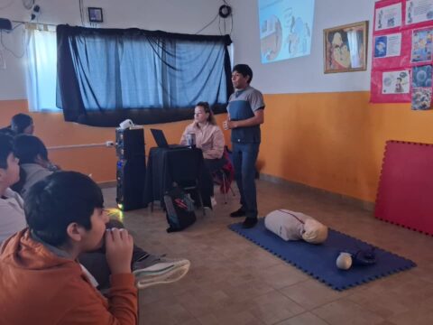 El CIC Centenario recibió a alumnos de la Escuela Primaria N° 76 “Kimehuen”