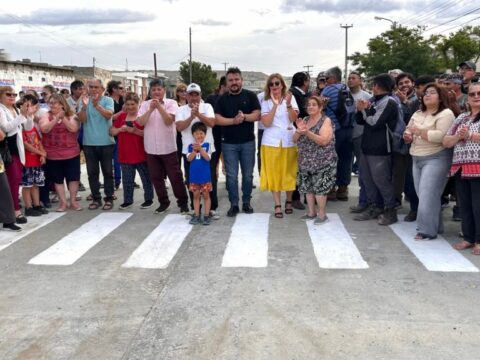 El intendente inauguró la pavimentación de la calle Alvear