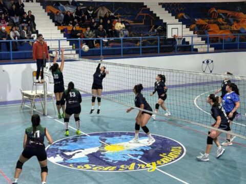 Con una gran convocatoria culmina torneo de vóley en Caleta Olivia