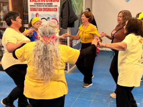 La Municipalidad celebró la primavera junto a los adultos mayores con una jornada de recreación y encuentro