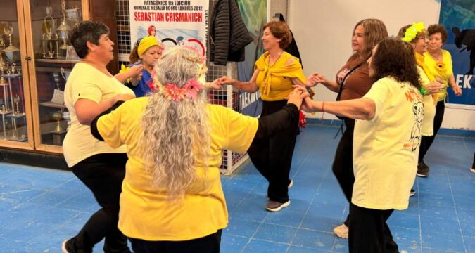 La Municipalidad celebró la primavera junto a los adultos mayores con una jornada de recreación y encuentro
